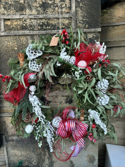 Deluxe Christmas Door Wreath - Beautiful fresh Christmas door wreath perfect for the season. This gorgeous wreath can be created in any colour scheme to match your decor, (ie Glitzy, neutral, Santa, sparkly reindeer) please contact us to discuss any ideas you may have.